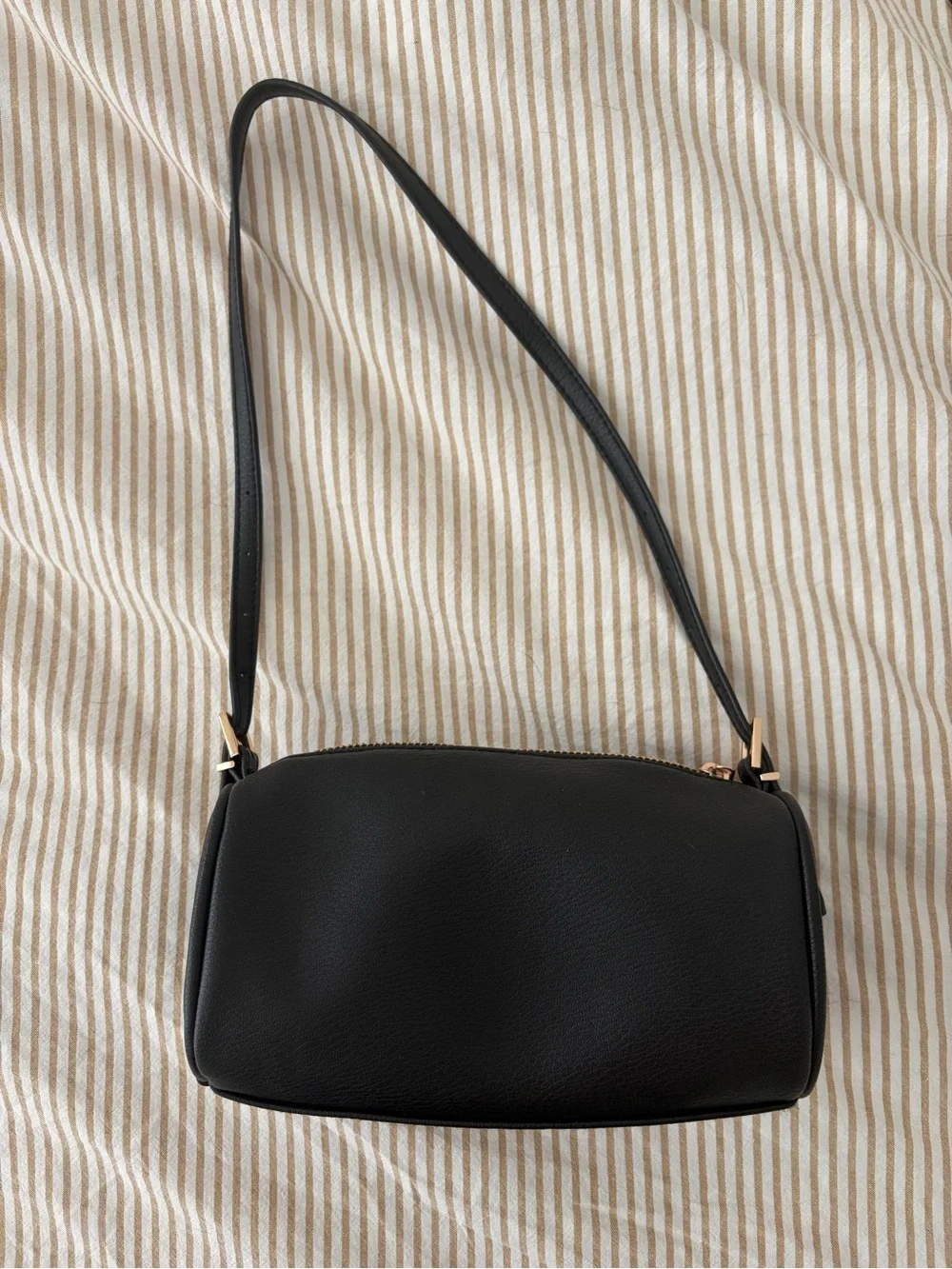 mini boxy barrel shoulder bag